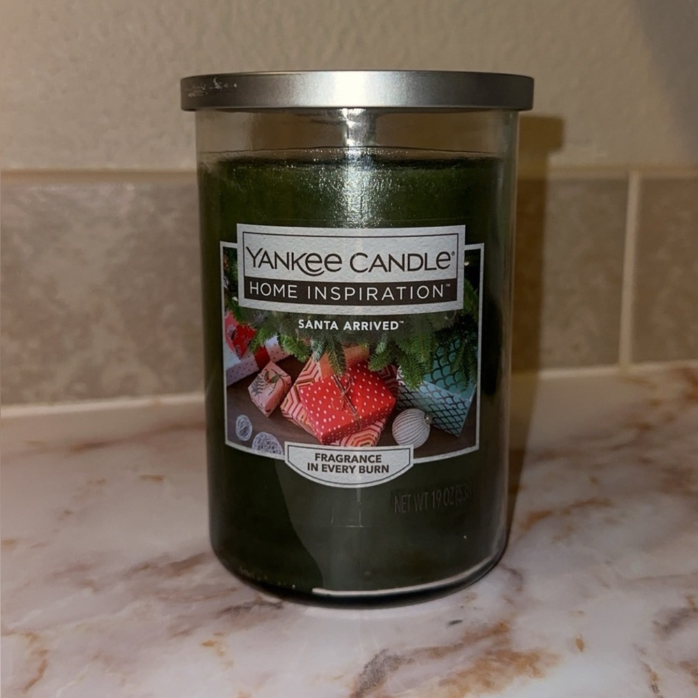 Yankee Candle Home Inspiration Santa Arrived Green